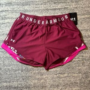 BRAND NEW WOMEN UNDER ARMOUR SHORTS
